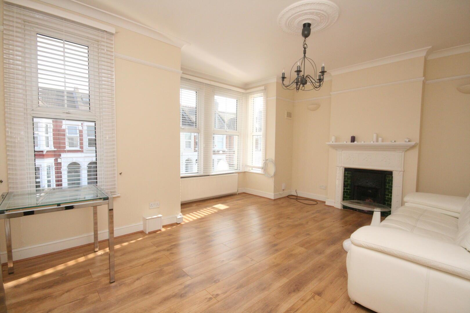 Property Image bda71de8-f772-4165-8e48-bb4abe1352cd