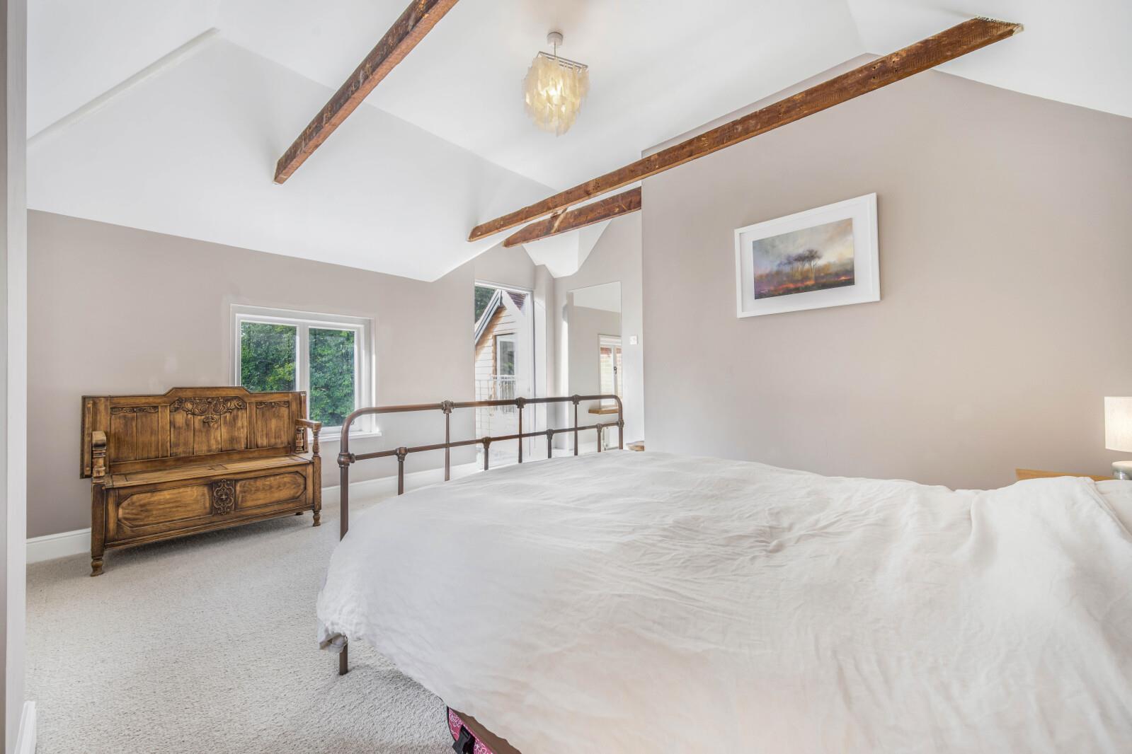 Property Image bda840a3-ce6a-4c35-bc56-77eb37267ced