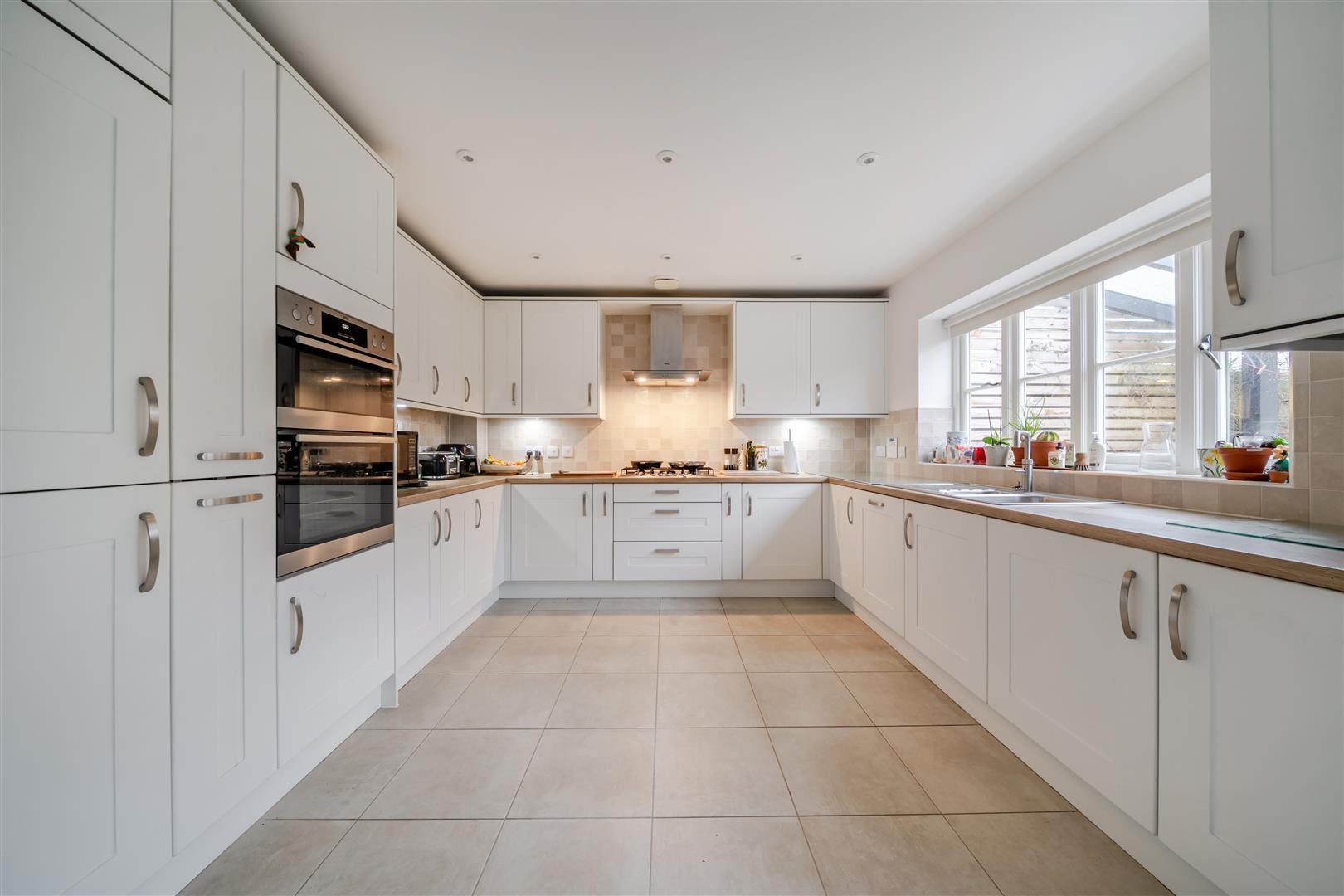 Property Image bdb6dd5a-42ad-4368-b0dc-f67fb84f8743