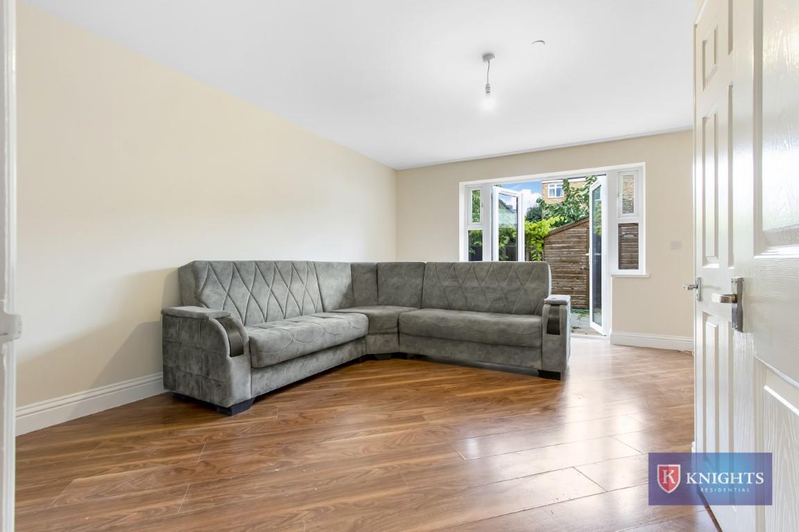 Property Image bdb81aef-a279-4aa5-ad37-d4ddb95d7159