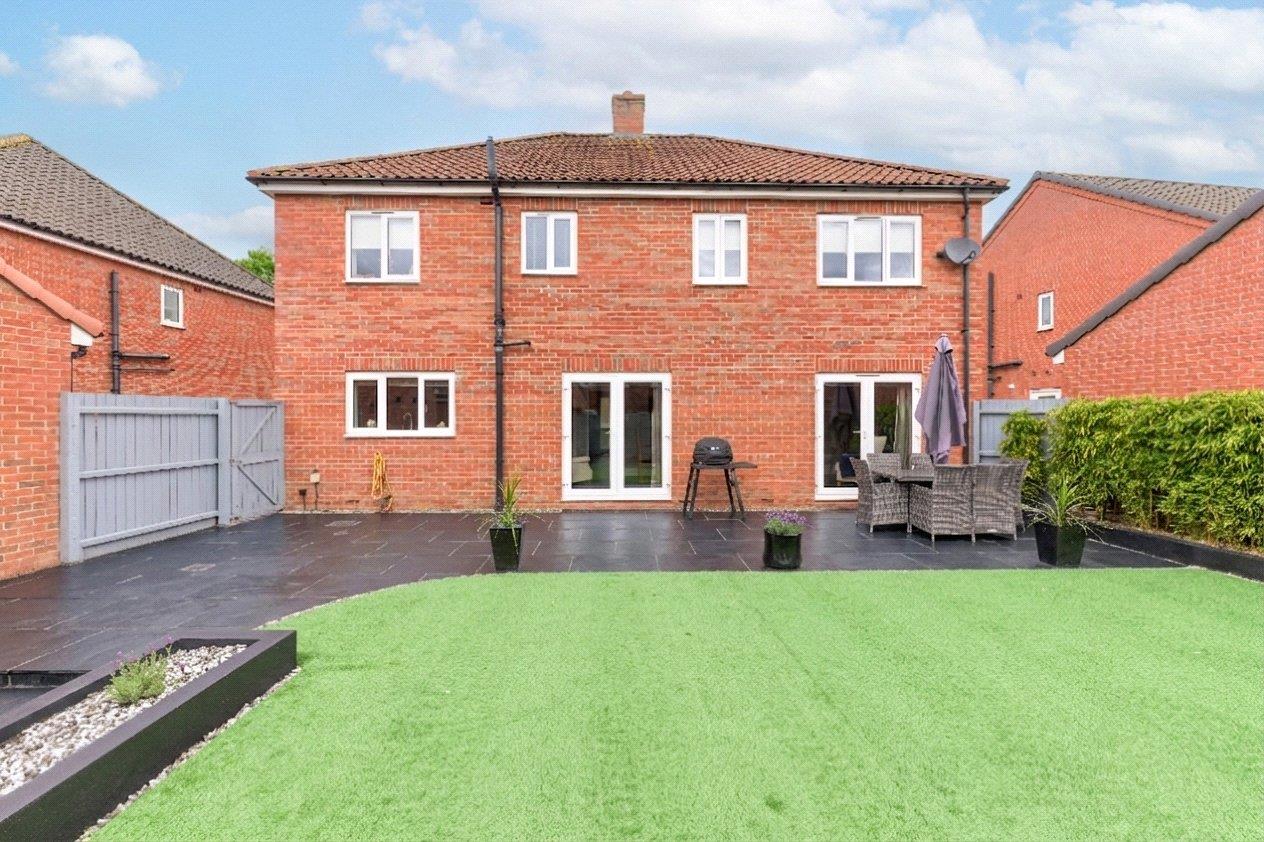 Property Image bdbc046e-c422-4425-94f8-03e92d60375e