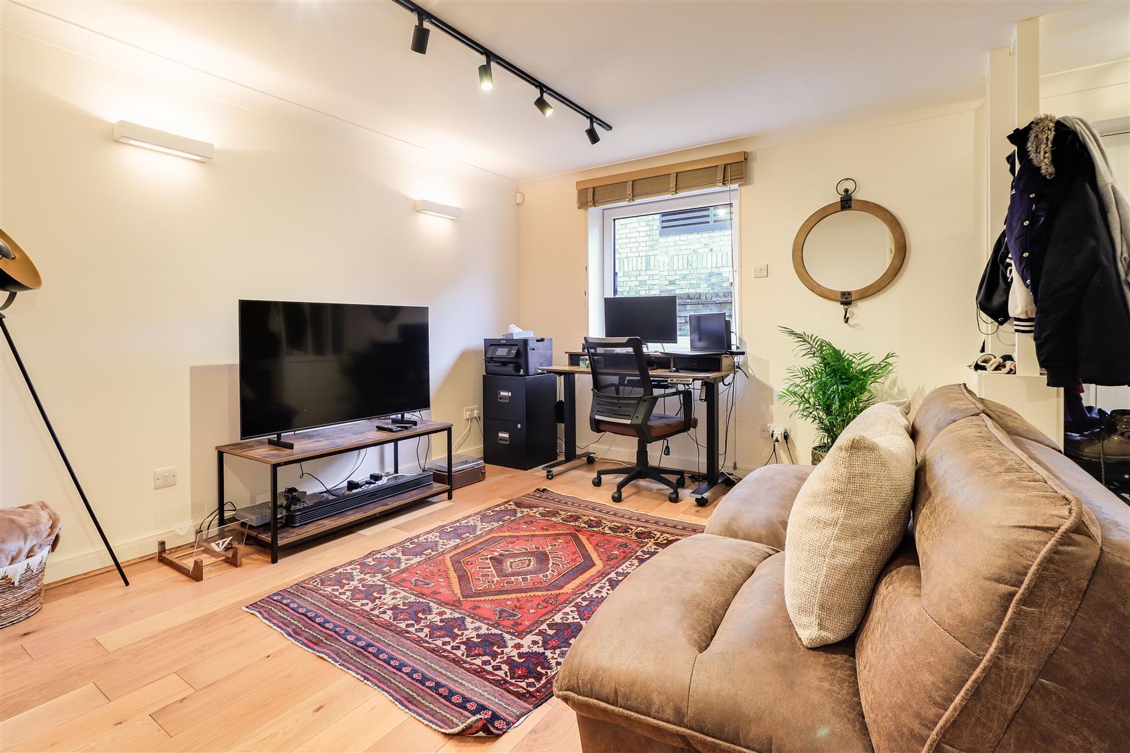 Property Image bdc669dd-3cec-4187-8e05-c88418381472