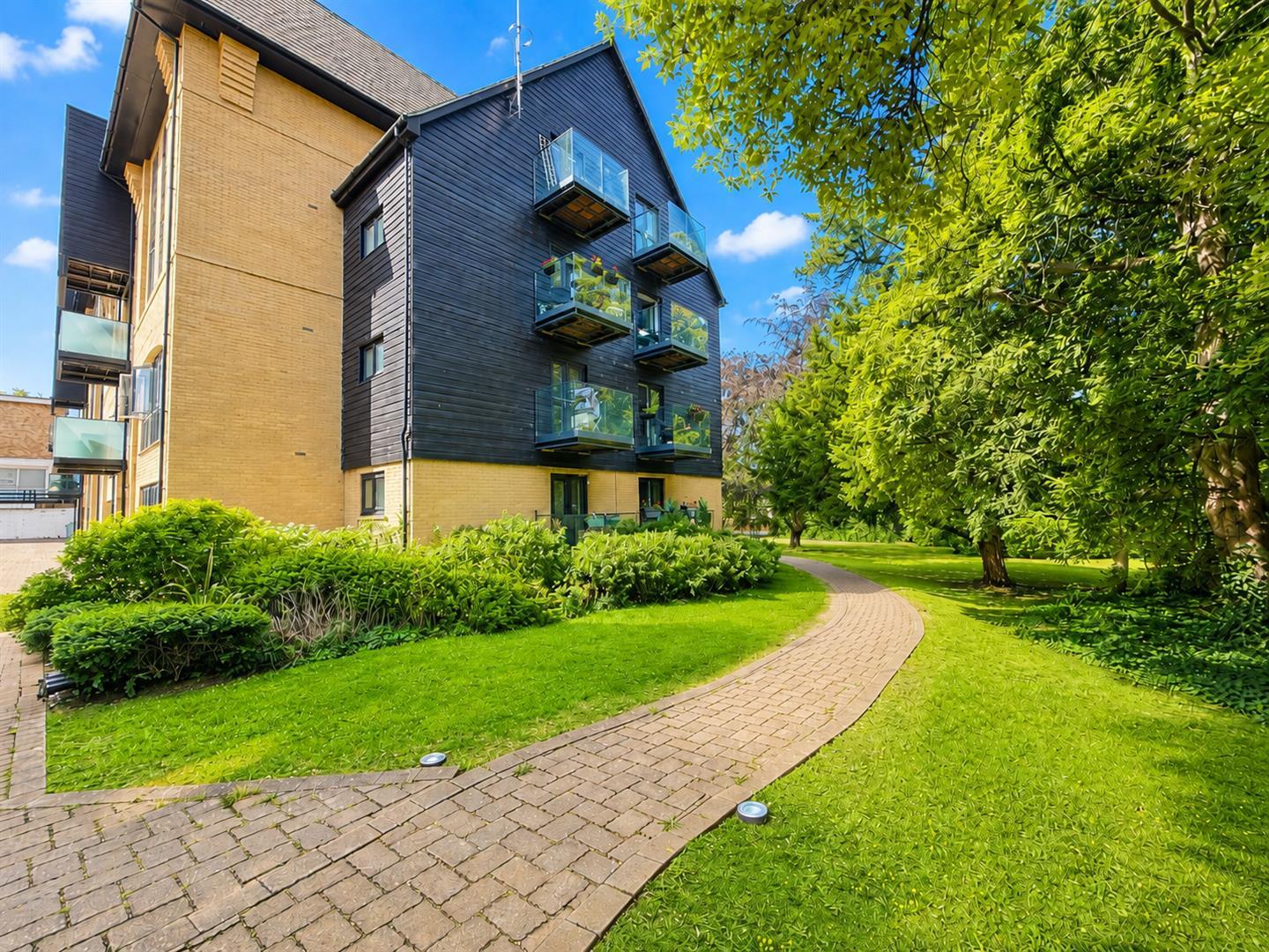 Property Image bdce62d1-81ce-472a-abdf-e06ddd1769f7