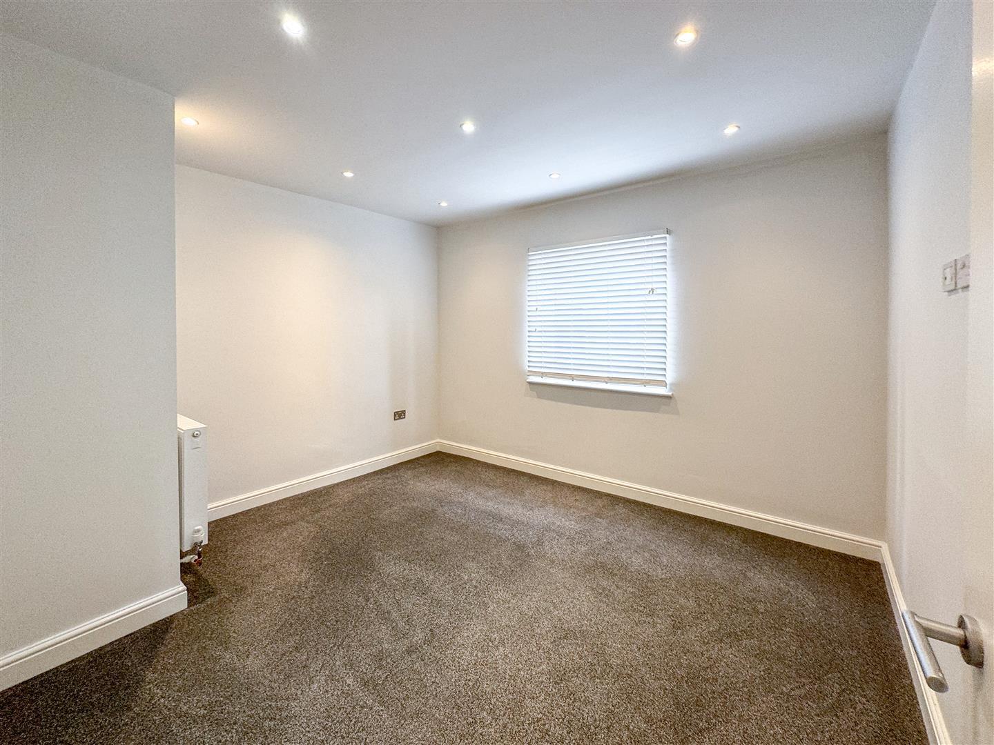 Property Image bddb9c07-2f16-4da6-85e3-11306e7f4ff6
