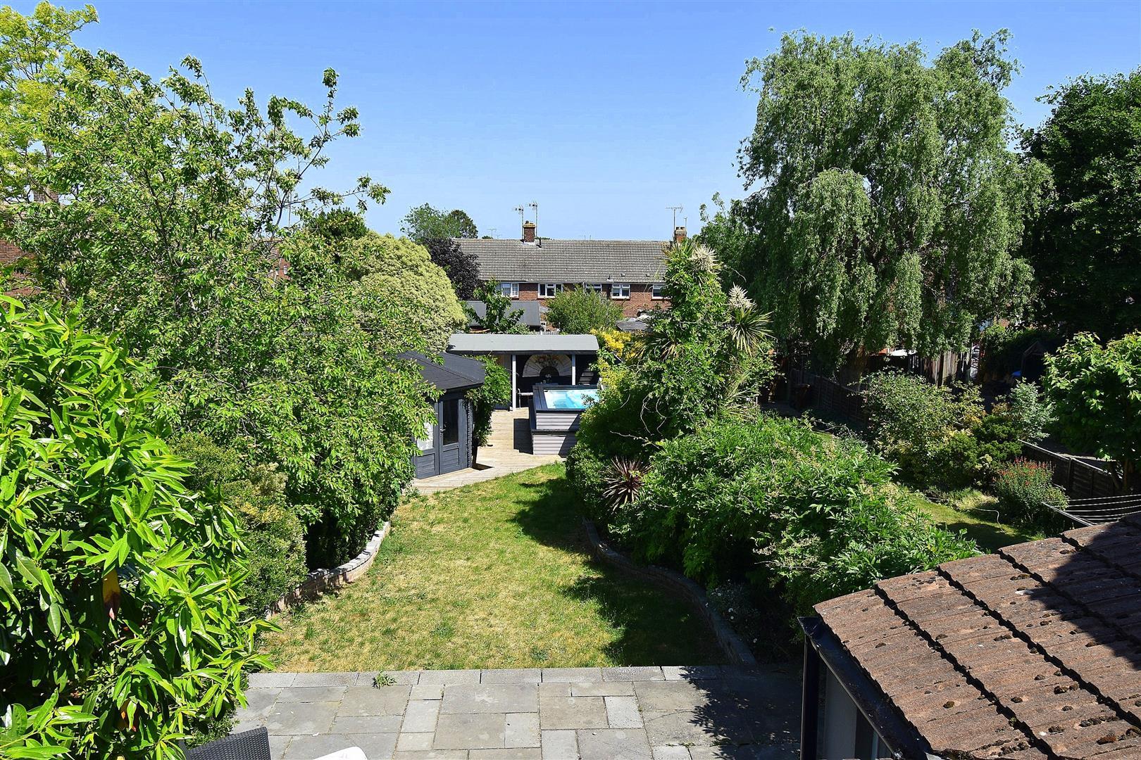 Property Image bdde316c-4ef4-4ba1-951f-f43966bded9d