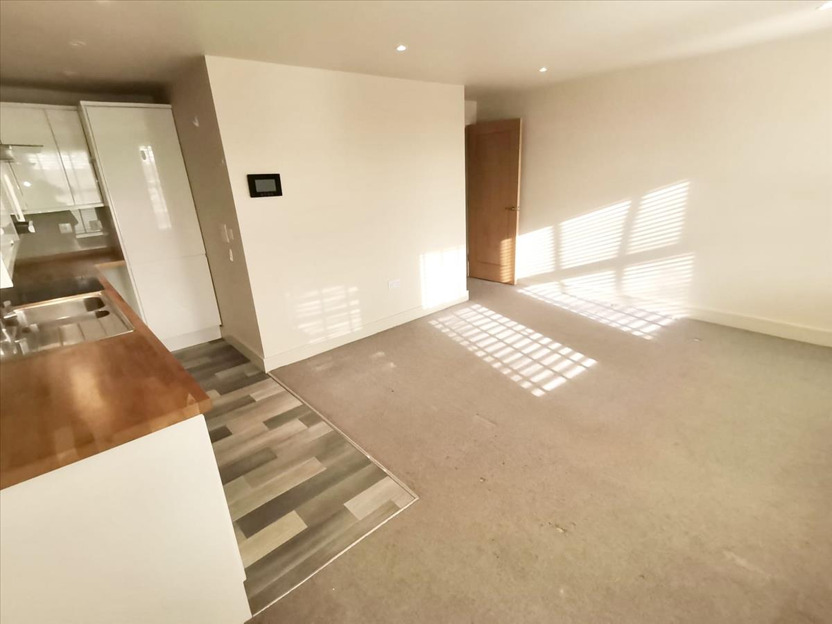 Property Image bde841f6-ff36-4e06-af48-eca107d94a8e