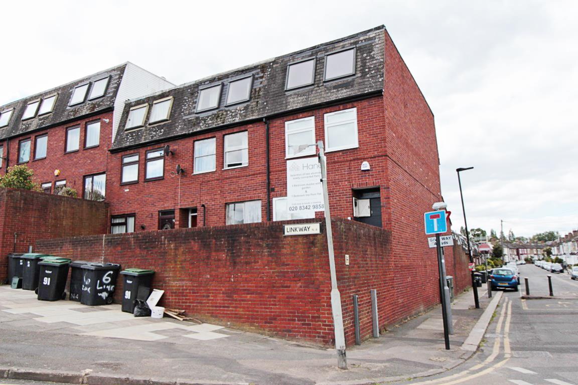 Property Image bdef8e4f-cc45-45d9-be39-bf8f88cea33d