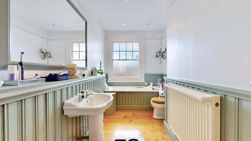 Property Image bdf78f86-13ea-4330-9bdf-b4587823b8d0