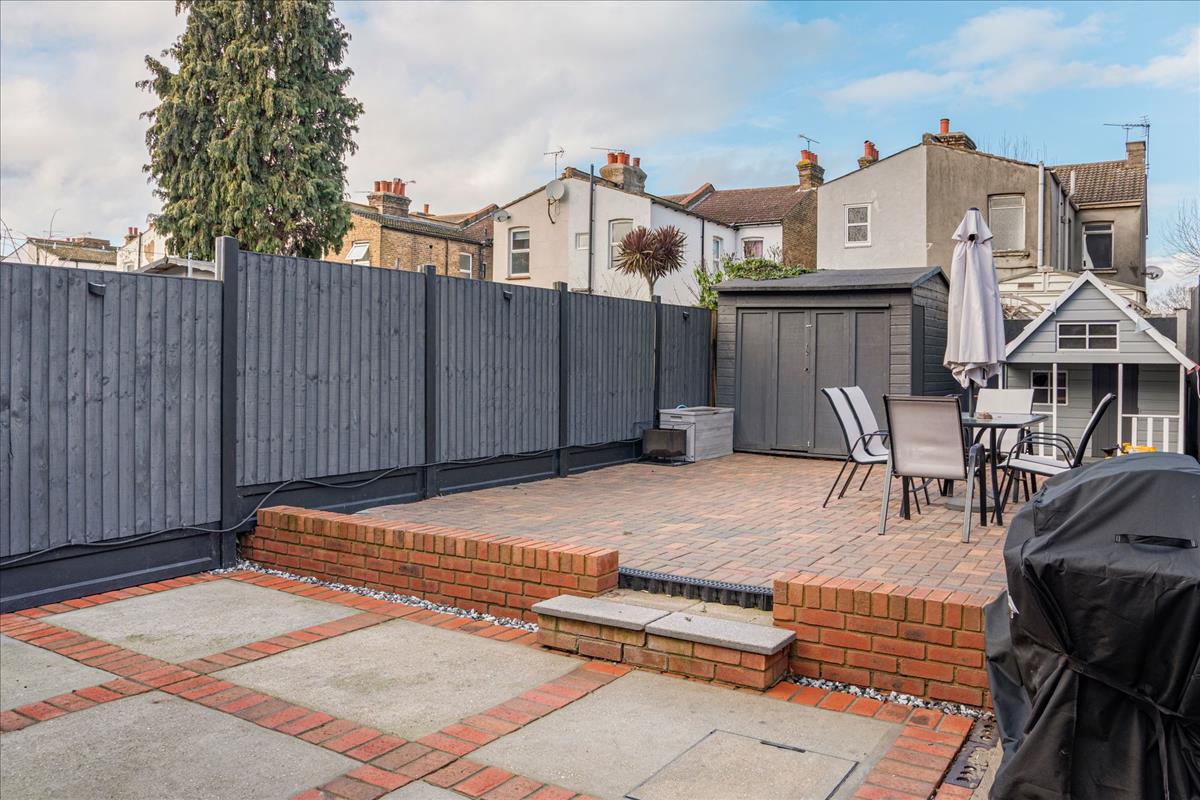 Property Image bdfba808-b646-47f2-8ed0-3f60974b0267