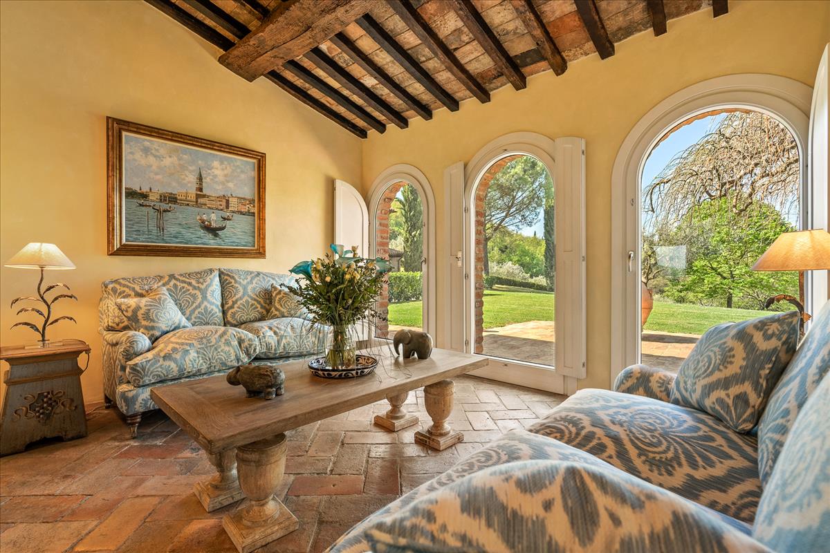 Property Image be159a46-7da2-4a76-bcaf-ead65e9ef43e