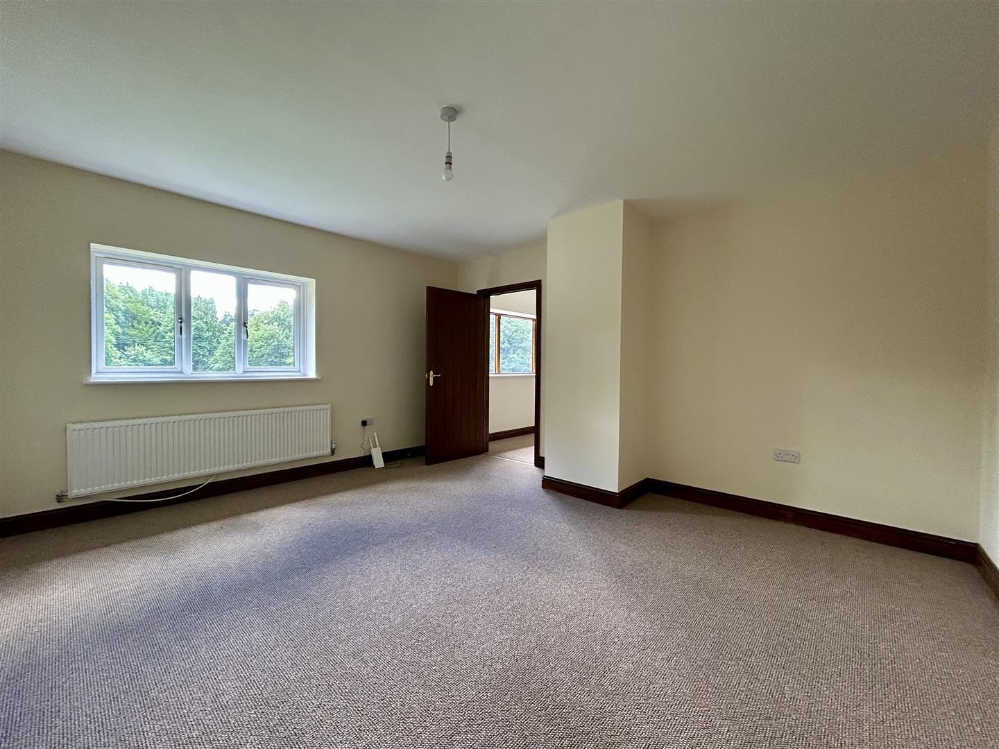 Property Image be33a9b0-8127-4df6-9756-381c76690ff9