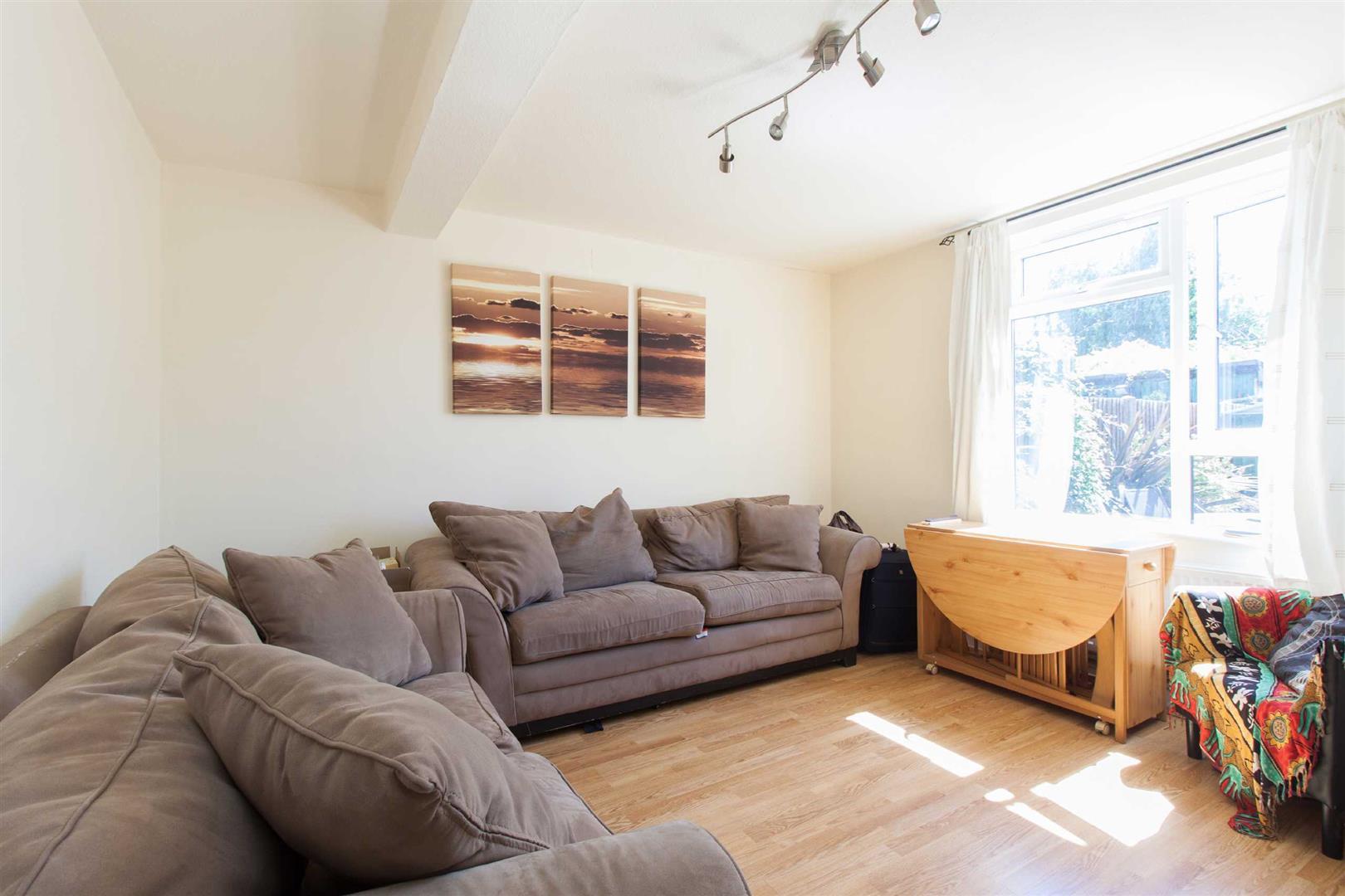 Property Image be3da349-3f1c-426a-9721-861f3a4d0498