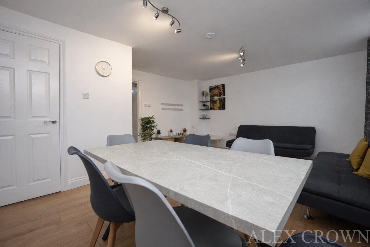 Property Image be5f7671-3cb8-4d63-8e33-0465018f1b00