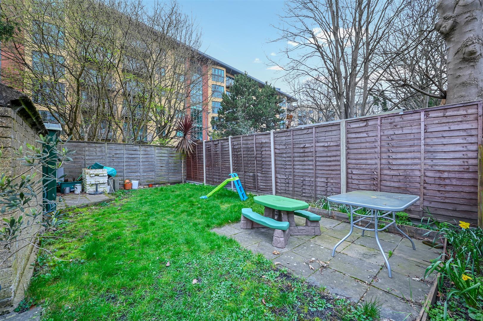 Property Image be6e069f-1e5d-4f32-9aea-5f9a2d8609b3