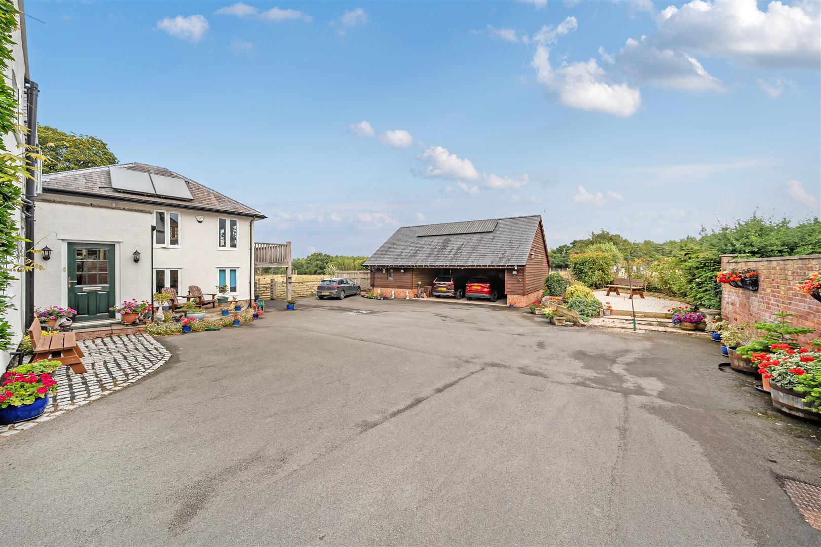 Property Image be73d8b2-f92f-44a7-84ee-dfc0e98bf884