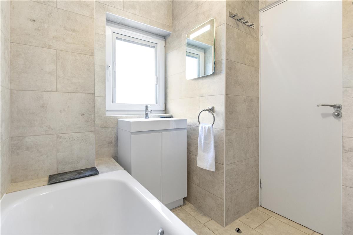 Property Image be73e02b-1857-42c9-821c-b92e85bd4467