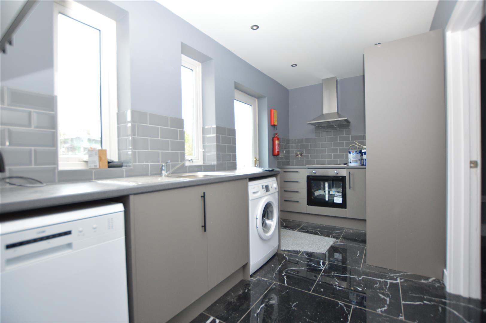 Property Image beb54439-f564-4116-a386-50227bd51c72
