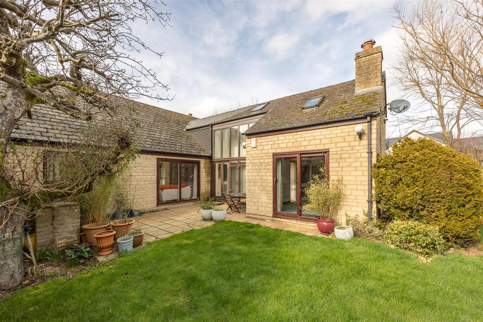 Property Image bee0a89d-ec67-4501-b194-d27dc4d39604