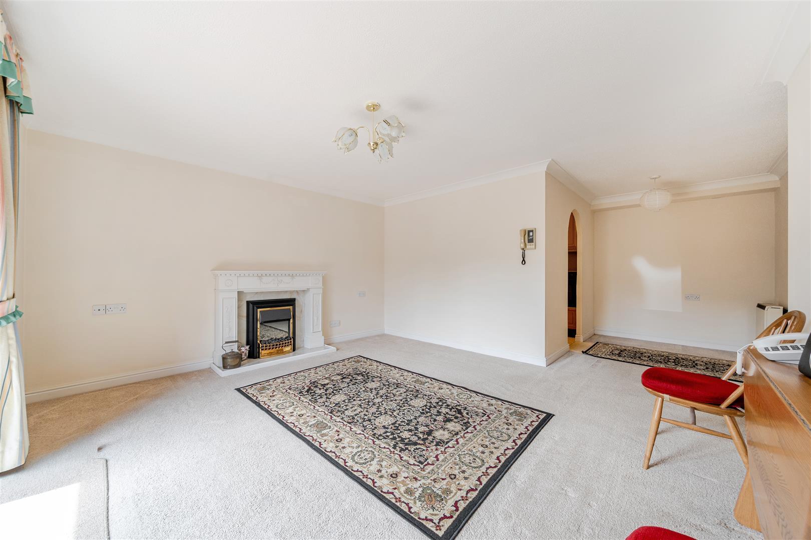 Property Image bee8b30c-9789-4e00-8eec-8388e7df93e4