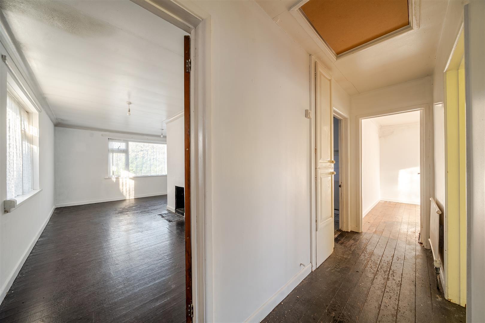 Property Image bef43003-bf2e-49d4-9a91-4b12f9a5f17a