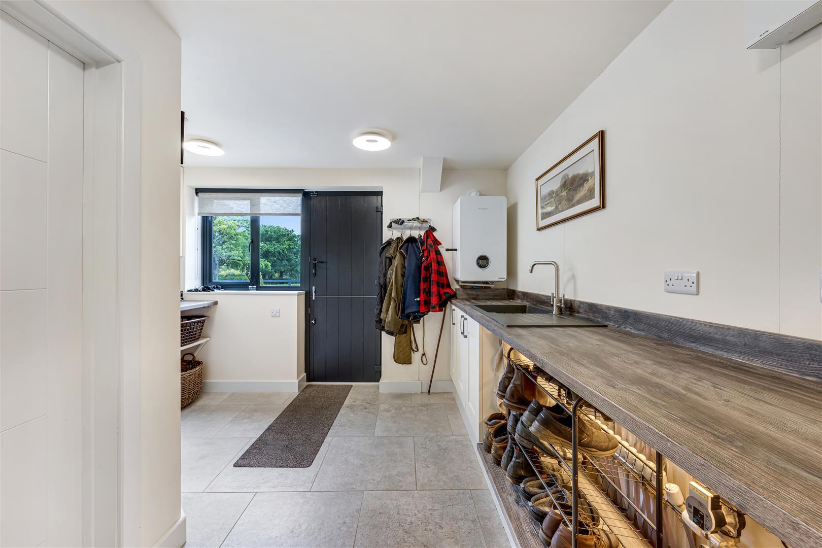 Property Image bef6a5a8-959c-4c87-8a05-172160dd96b1