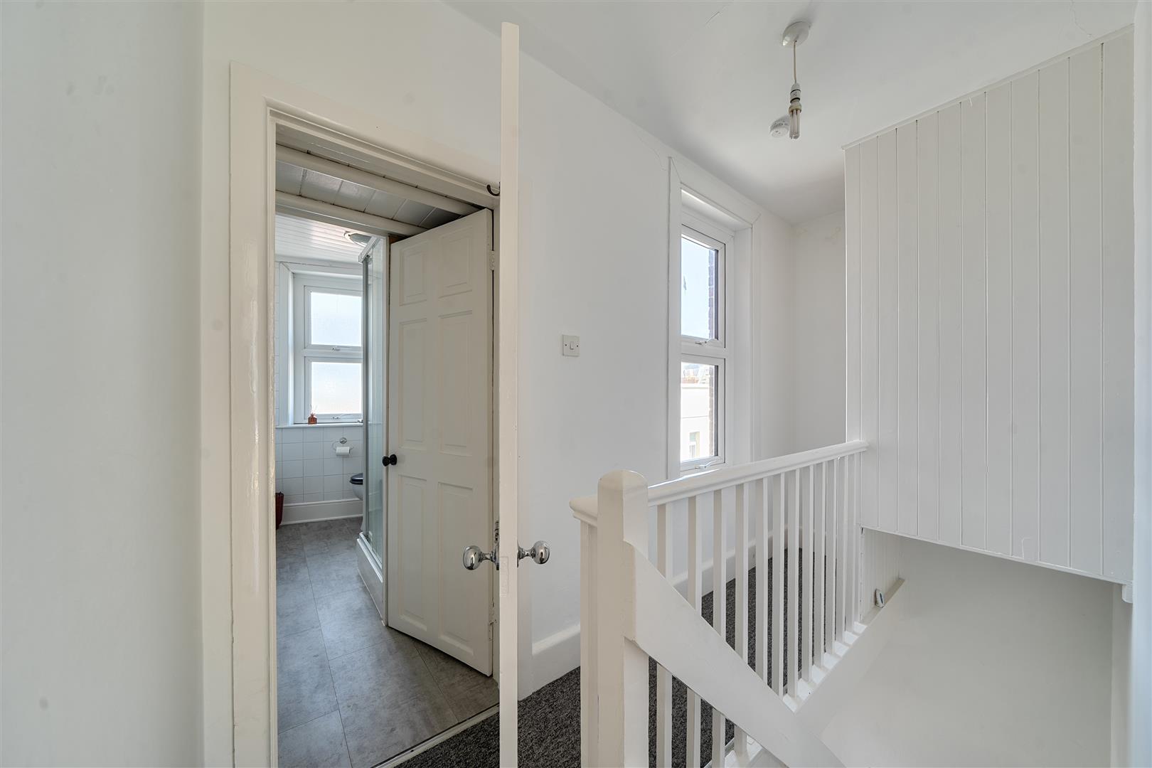 Property Image bf24c153-2c2e-40dd-a45a-74884a4e7982