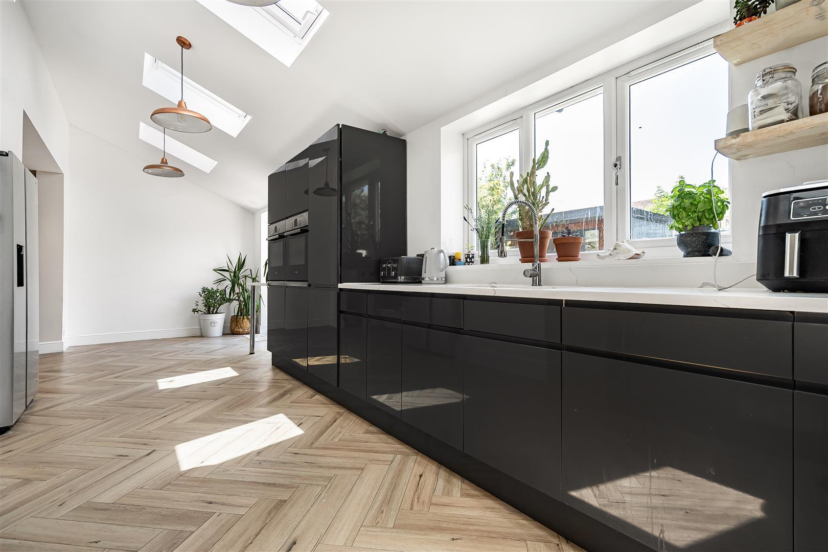 Property Image bf24f2f2-c0dc-41dd-9c8f-3ad9b45c17b1