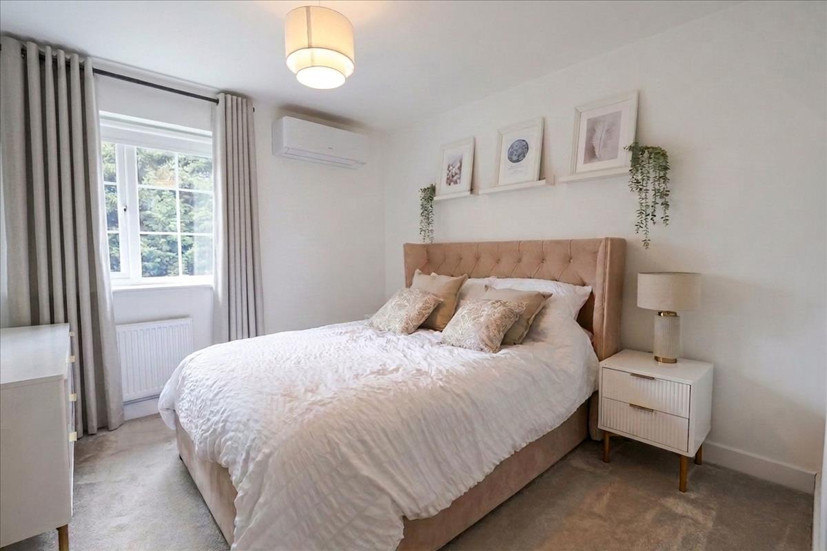 Property Image bf401fb1-b9a6-40b3-85a1-50b8e33e7c5a