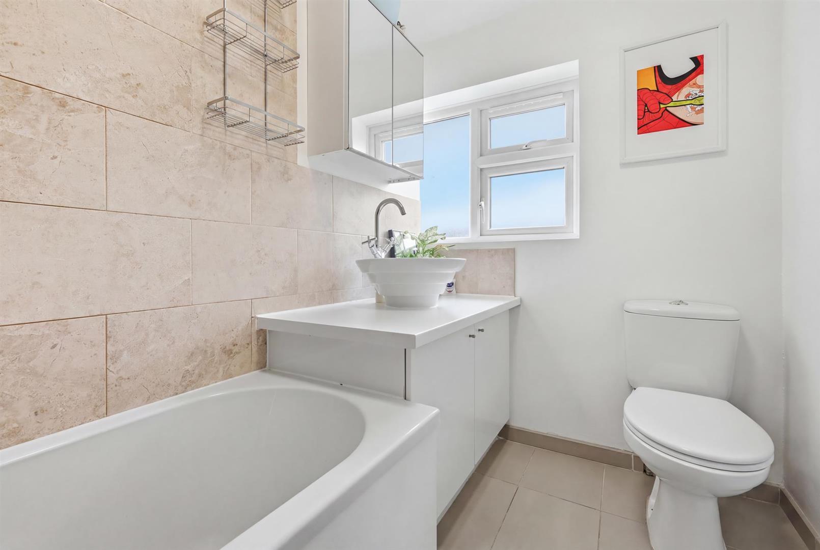Property Image bf5a81e6-88e7-417c-8930-872c8e4cd3fb