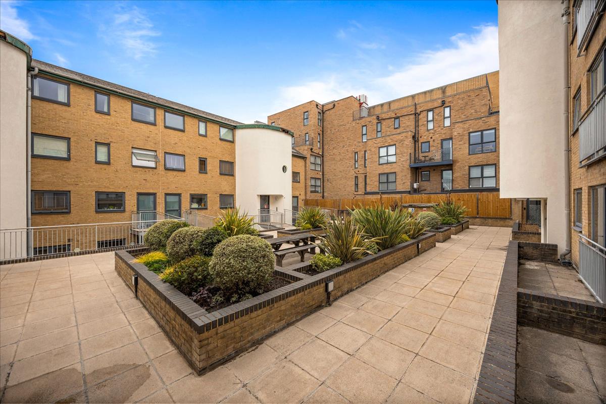 Property Image bf705922-9367-4384-bbb0-5dd98c4ad0fb