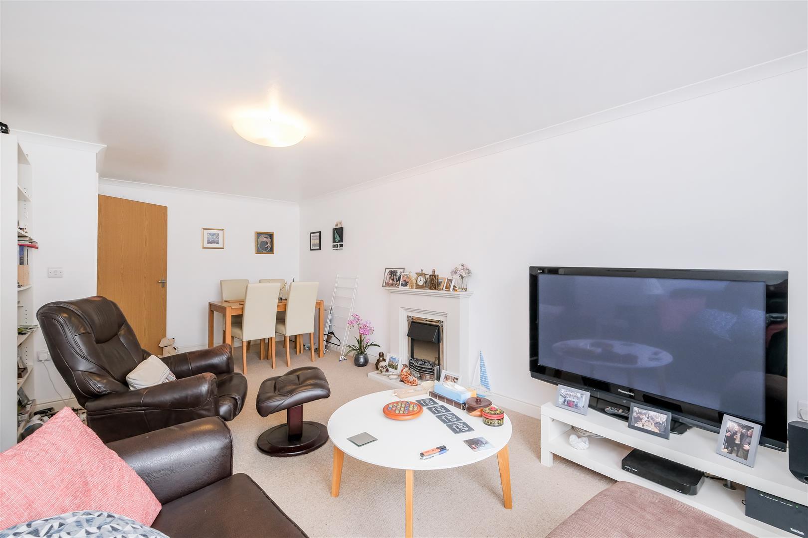 Property Image bf7b2ecc-d5e8-4aca-83af-1c64e6aa90bb