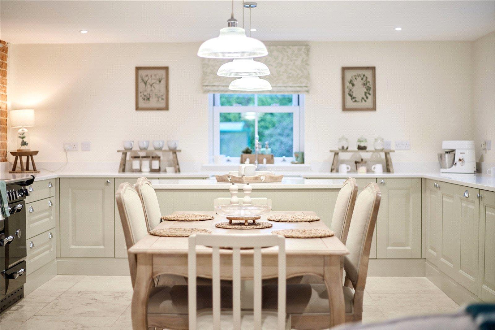 Property Image bfbb3c26-40c1-41b0-8bc4-52d77bc55d72
