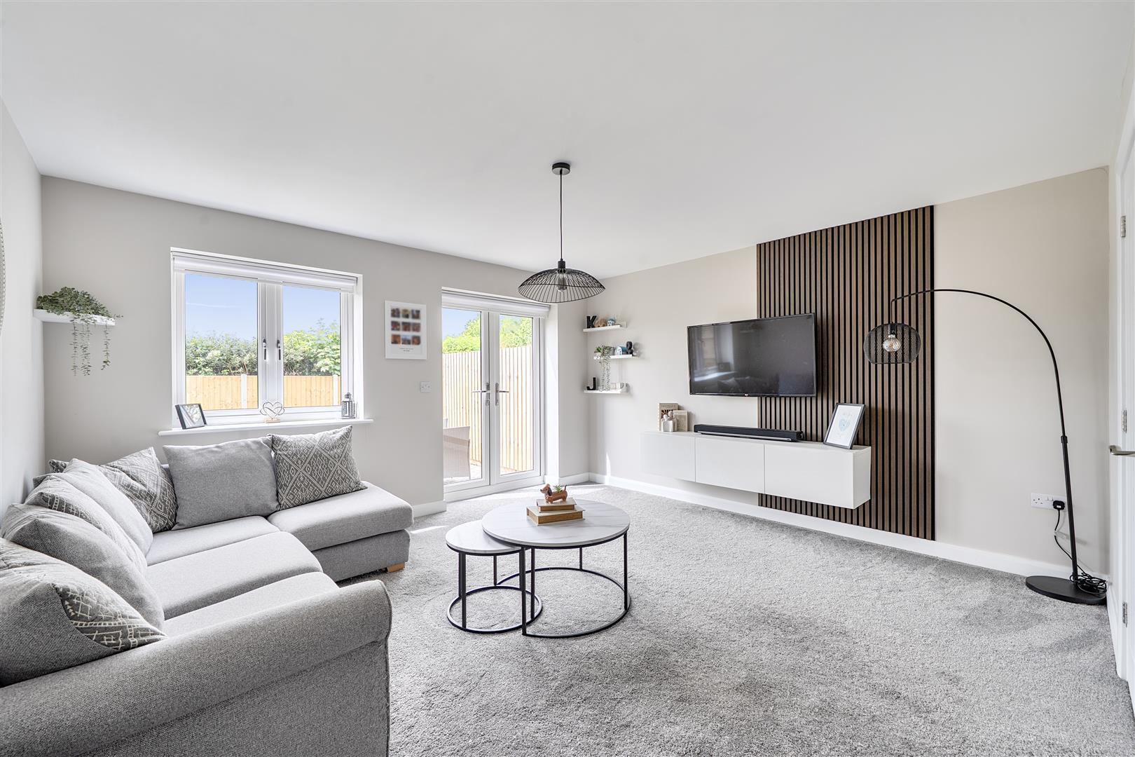 Property Image bfc8a135-dc0d-47a2-813d-cb530bd1b72e