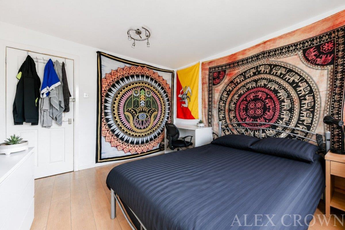 Property Image bfd269d8-1792-46a2-8c12-fa17a5652b39