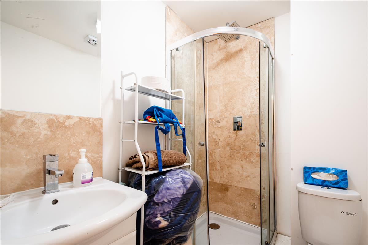 Property Image bfe79728-da45-4d33-ad80-c95472428706
