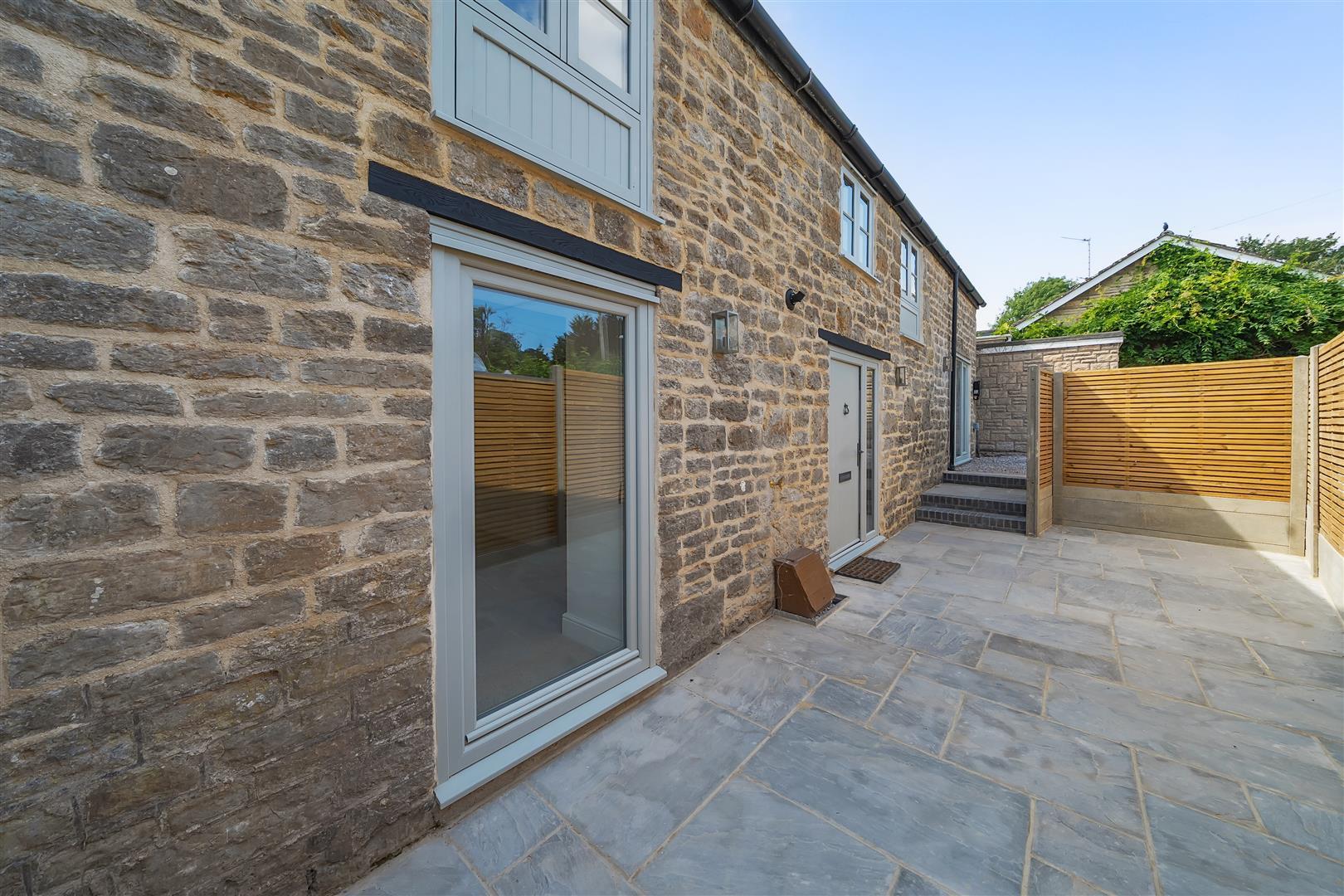 Property Image bfeb6ca7-b53f-4767-a548-72567d778f78