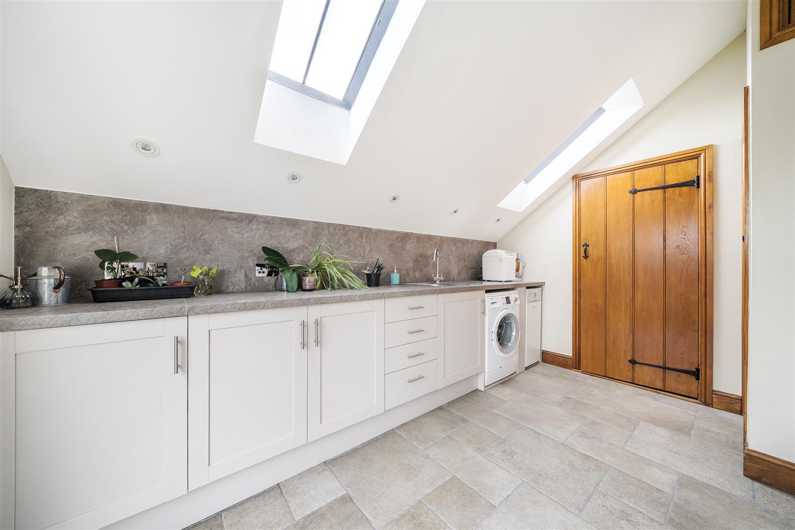 Property Image bfef3da9-accc-494a-9639-3f458a737d1c