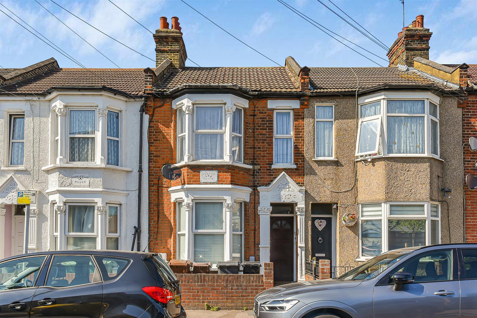 Property Image c000212c-0e5f-4855-84d0-56d88e640c0e