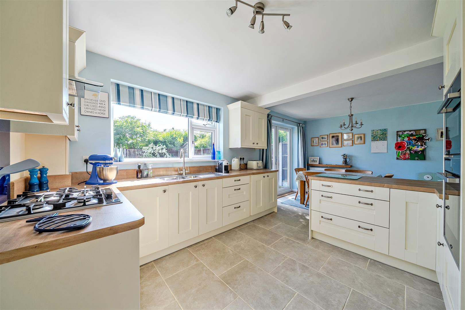 Property Image c0041a8c-e9c2-44e6-806b-feaba4e2c774