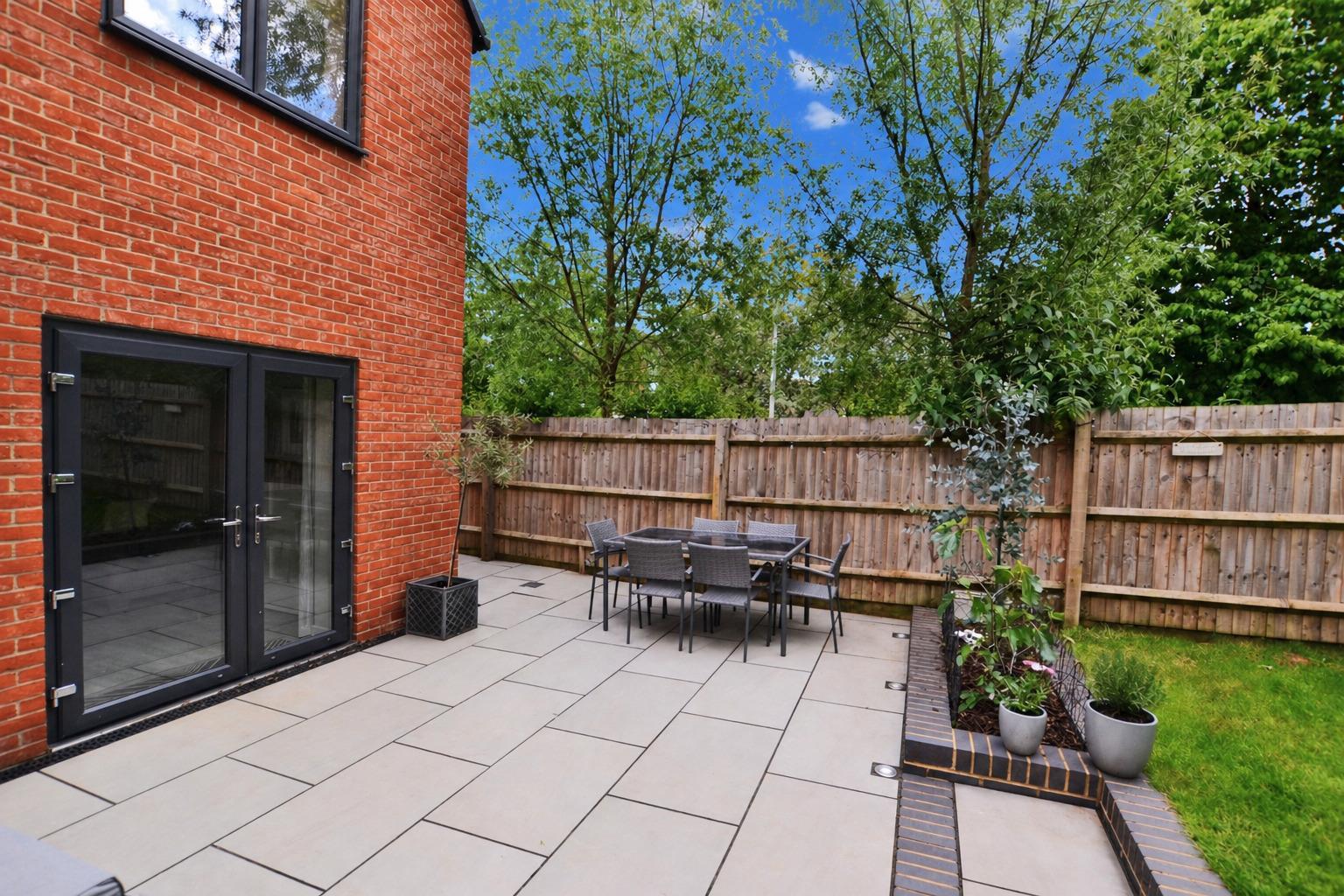 Property Image c004ce45-a533-4ebf-8113-2c6388a78df3