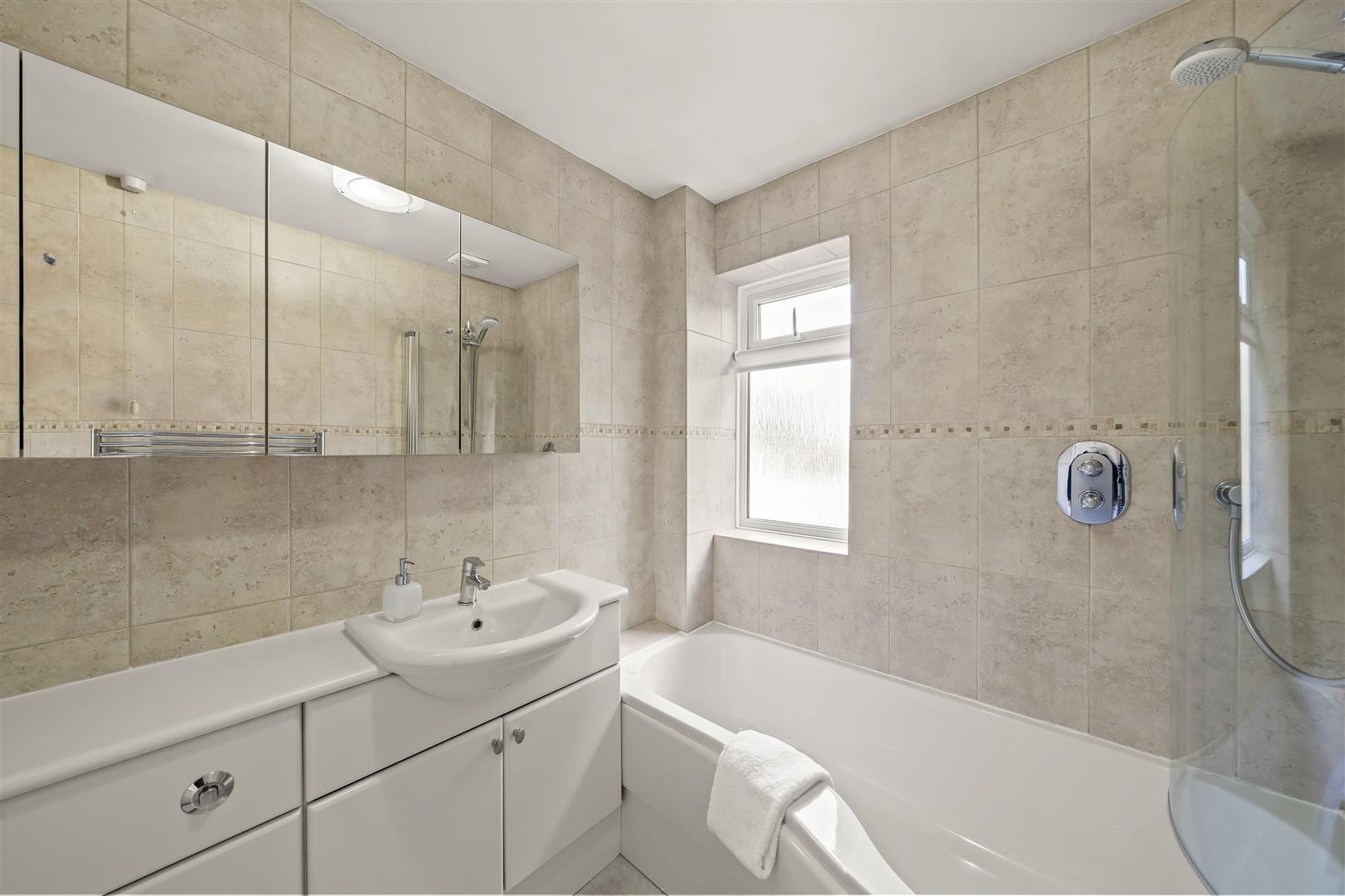 Property Image c00e5694-af13-41cf-9cce-8e15c933ee8d