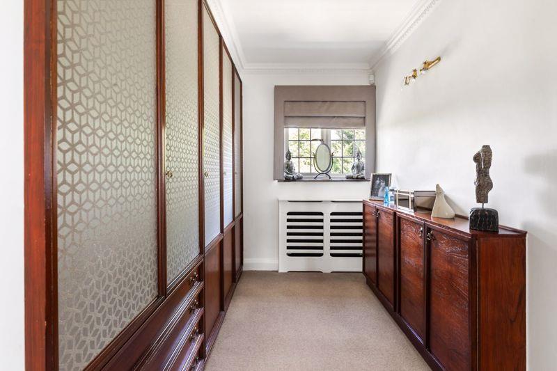 Property Image c00ee78a-35d9-4159-9640-d25f4fc9a585