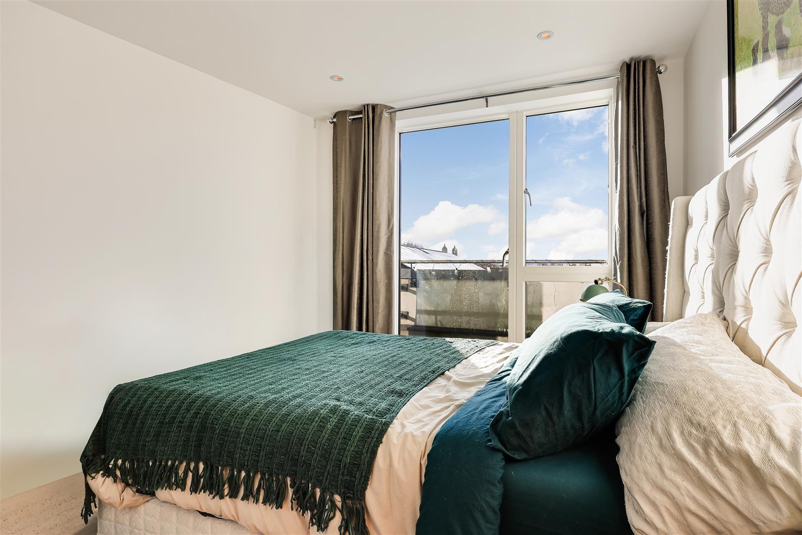 Property Image c010f9f9-210b-426f-9264-22fdc7b9e95b