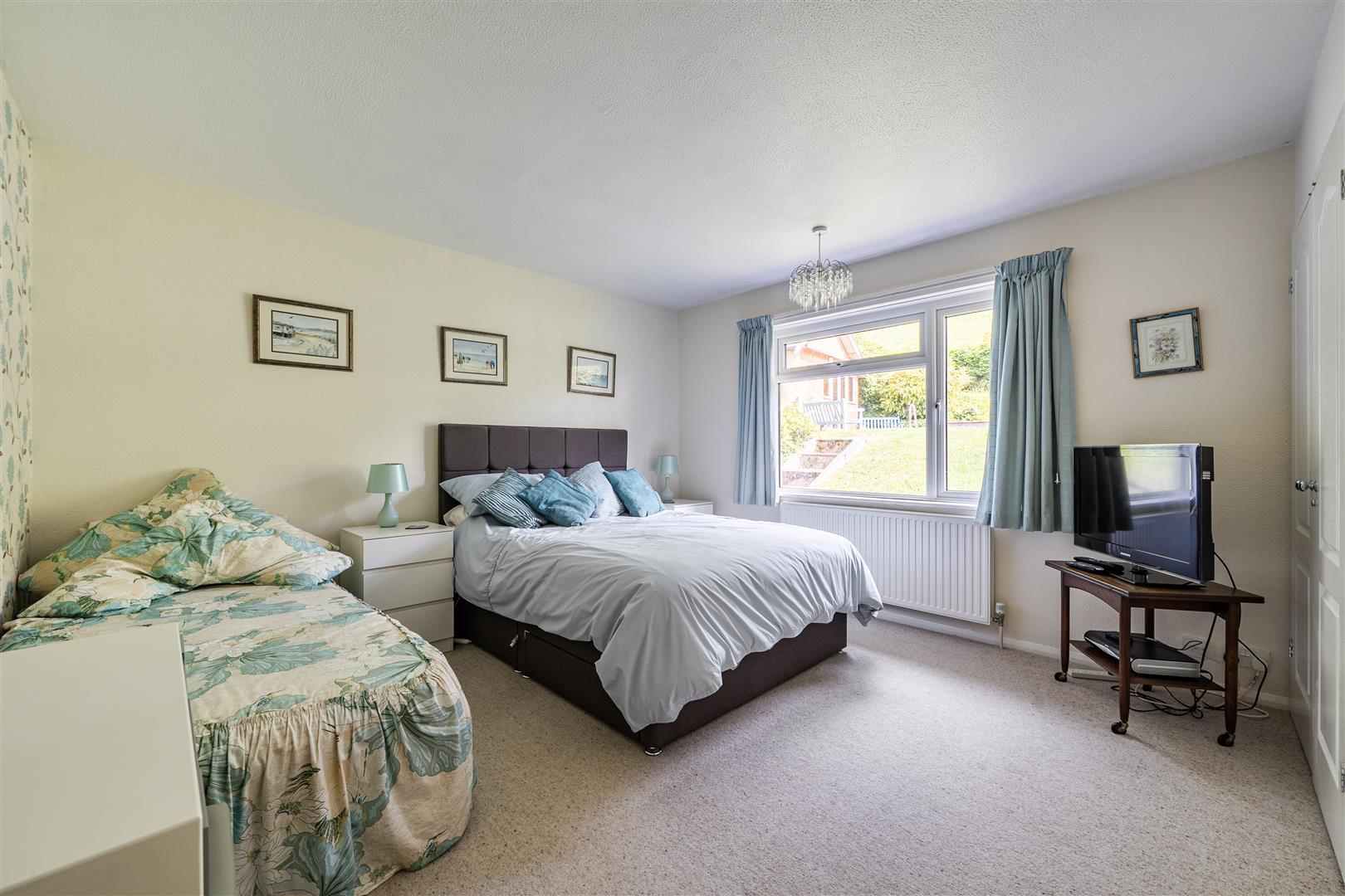 Property Image c0207532-379e-4613-82e1-5feb33ea219d