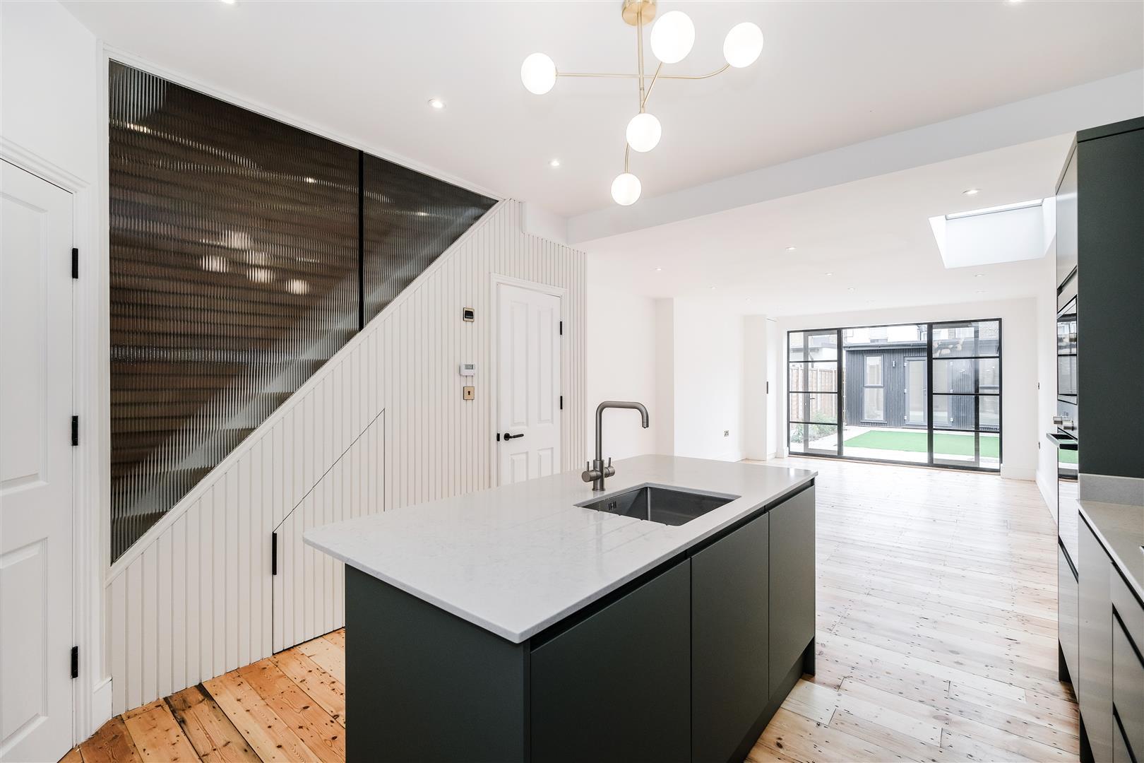 Property Image c02739fa-b40d-42f6-b7b0-2a6195c1df0d