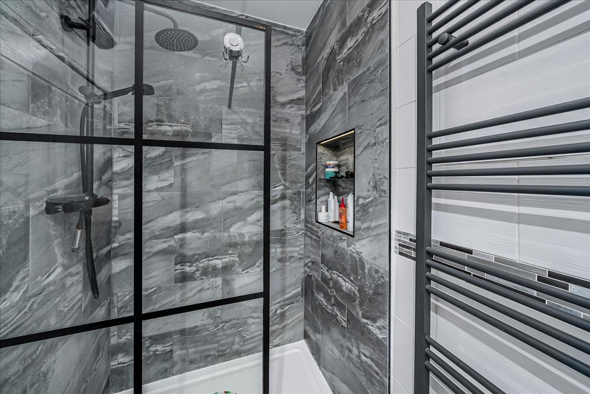 Property Image c02821e2-9dae-4281-a8b8-ec4086bc61bb
