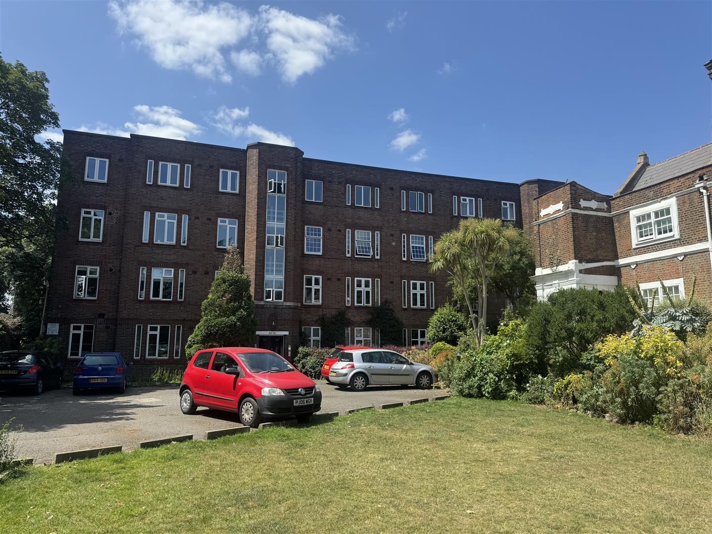 Property Image c02b8c70-f0c5-4ce4-899a-2d8e573dbaa0