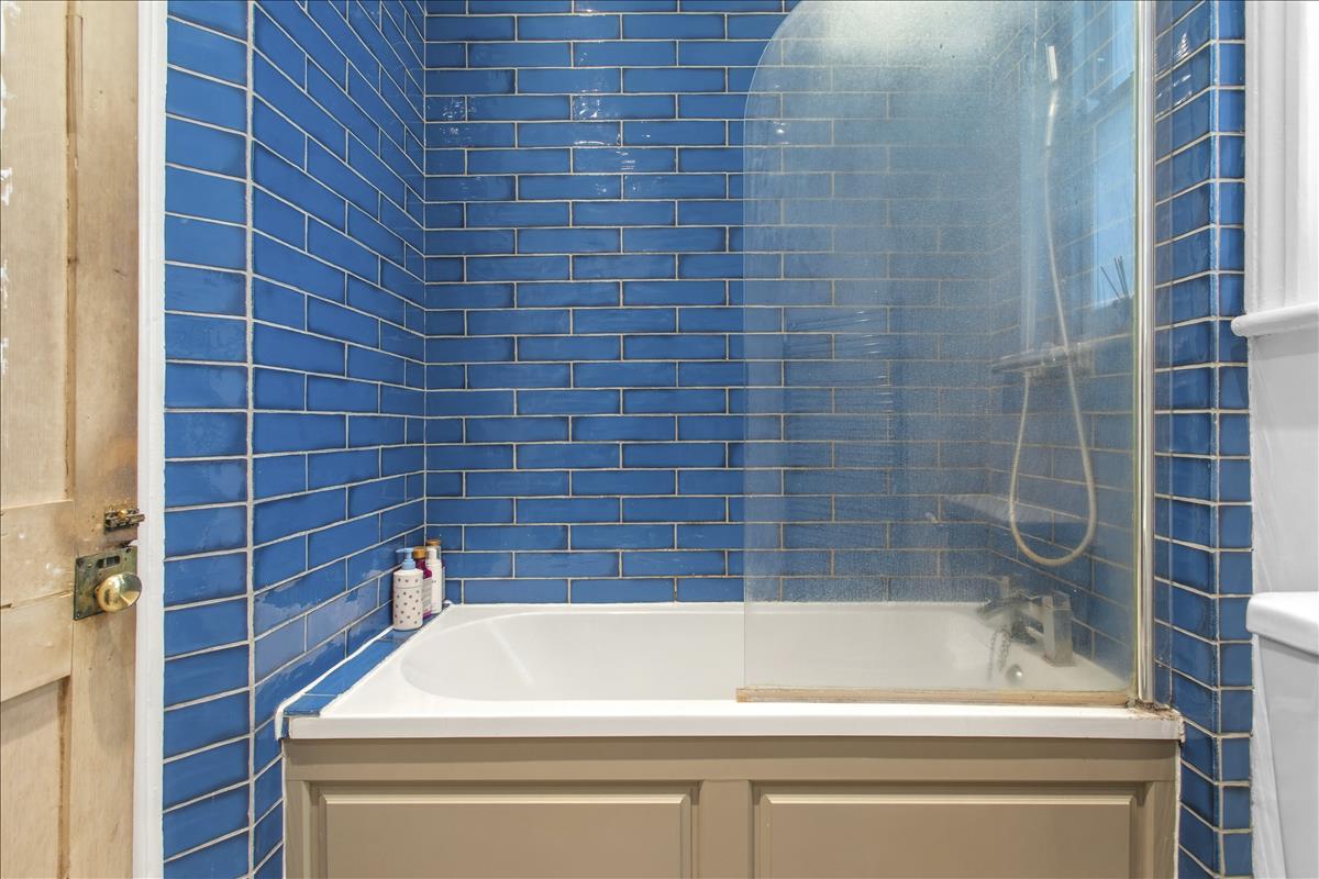 Property Image c02d48ac-b238-43d6-95e0-588254f3167e