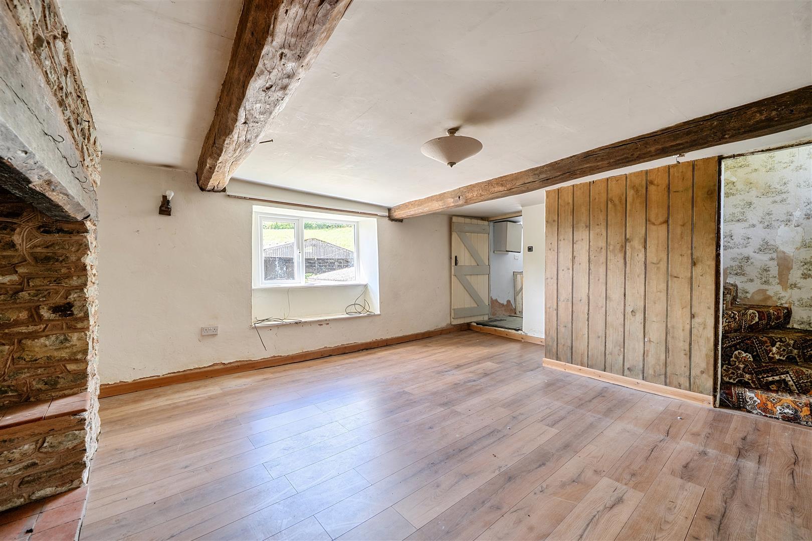 Property Image c0344374-6b2b-4c6c-b12a-2bde30a7c98a