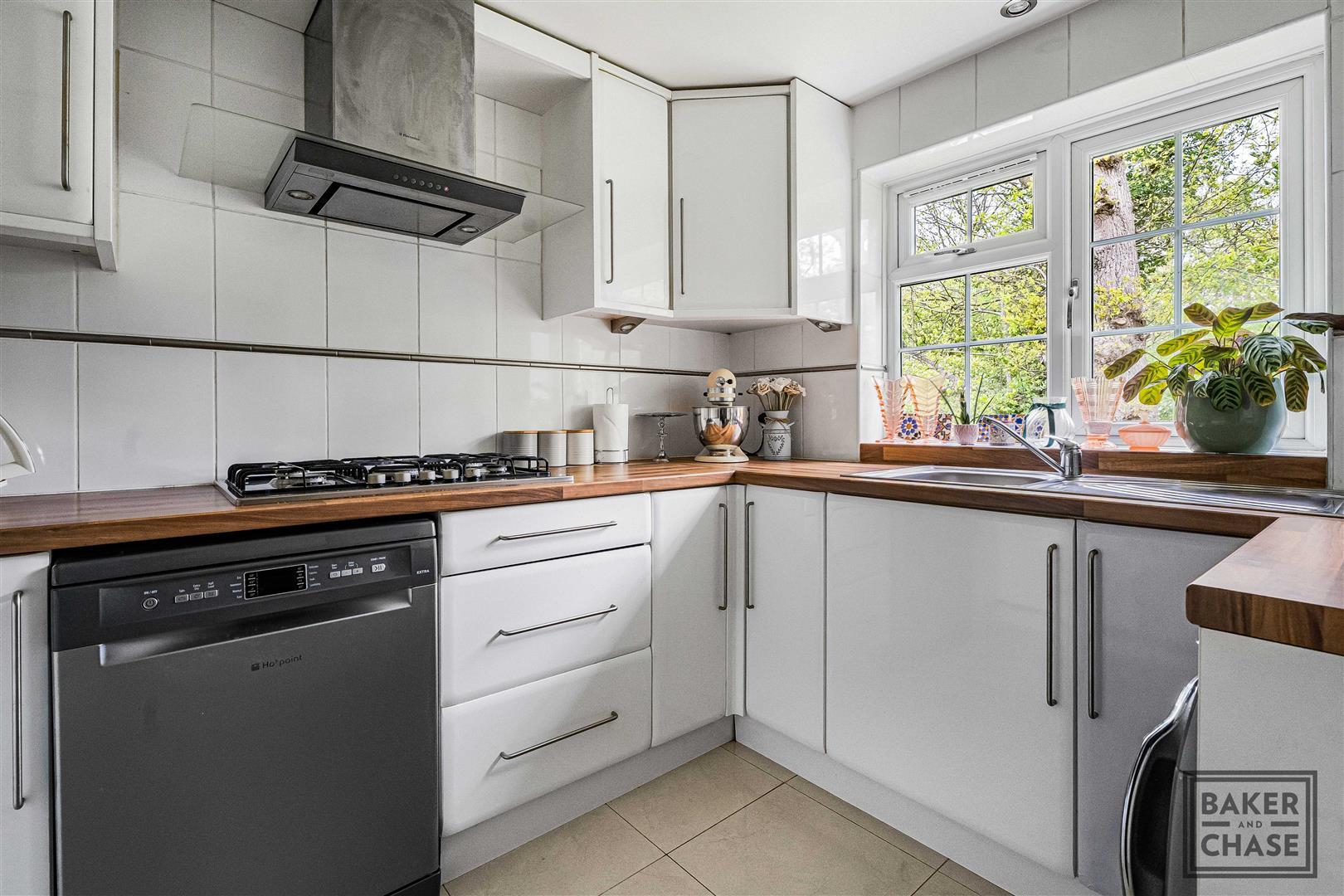 Property Image c03cb5eb-27ab-4d36-b96d-fa91c2ce7b09